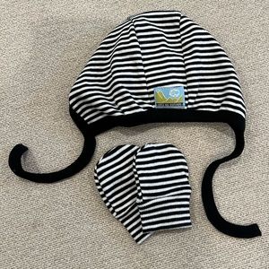 Jojo Co Hats - black and white striped hat & matching mittens, size small